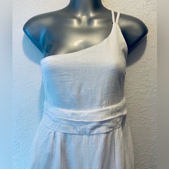 NWT One Shoulder white lined jumper size small New With Tags - Picture 6 of 11